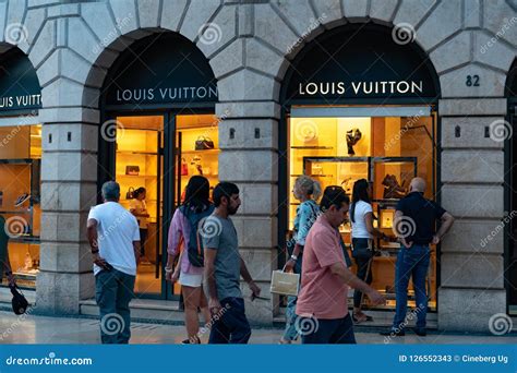 louis vuitton winkel verona|louis vuitton outlet.